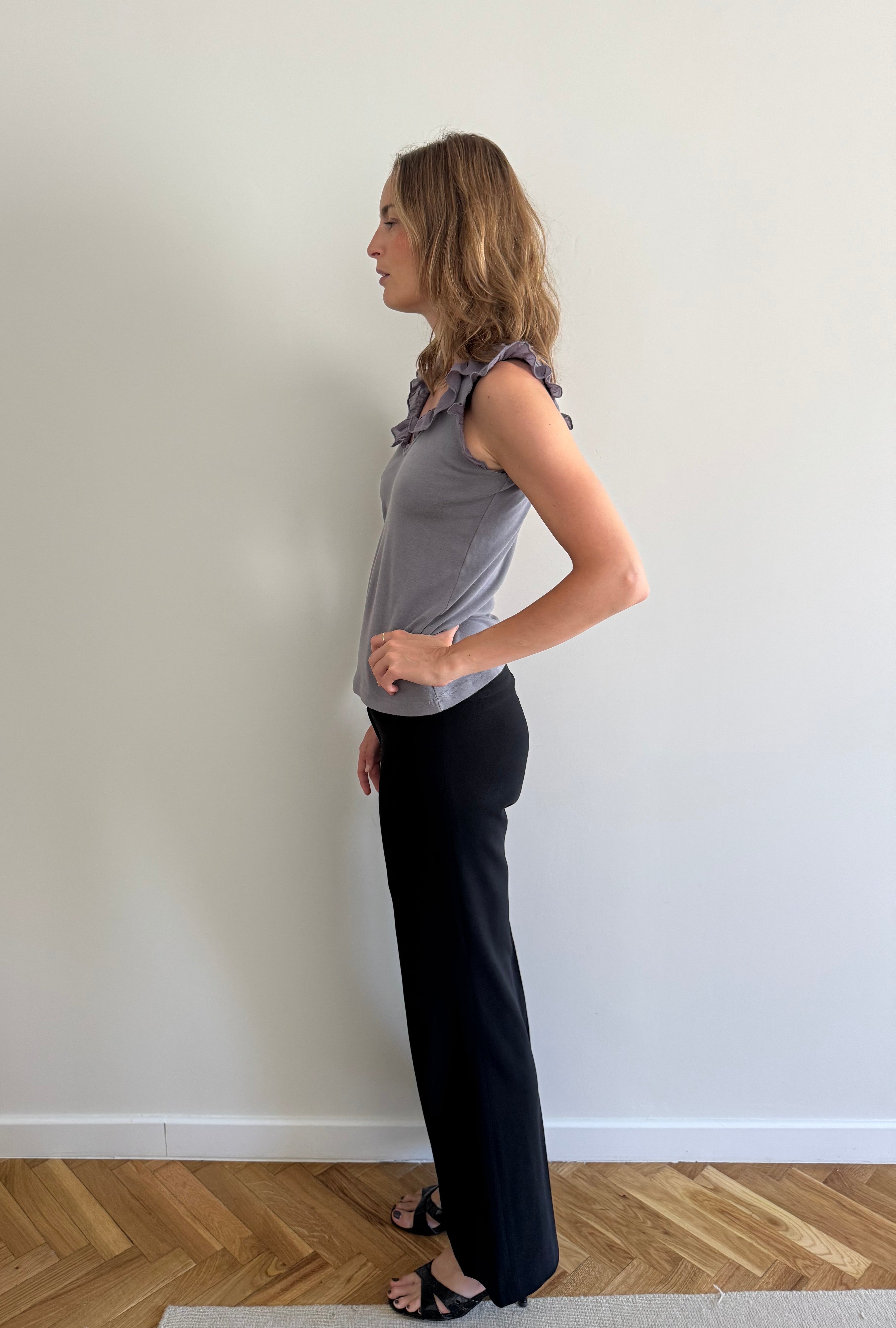 Cotton sleeveless ruffle top