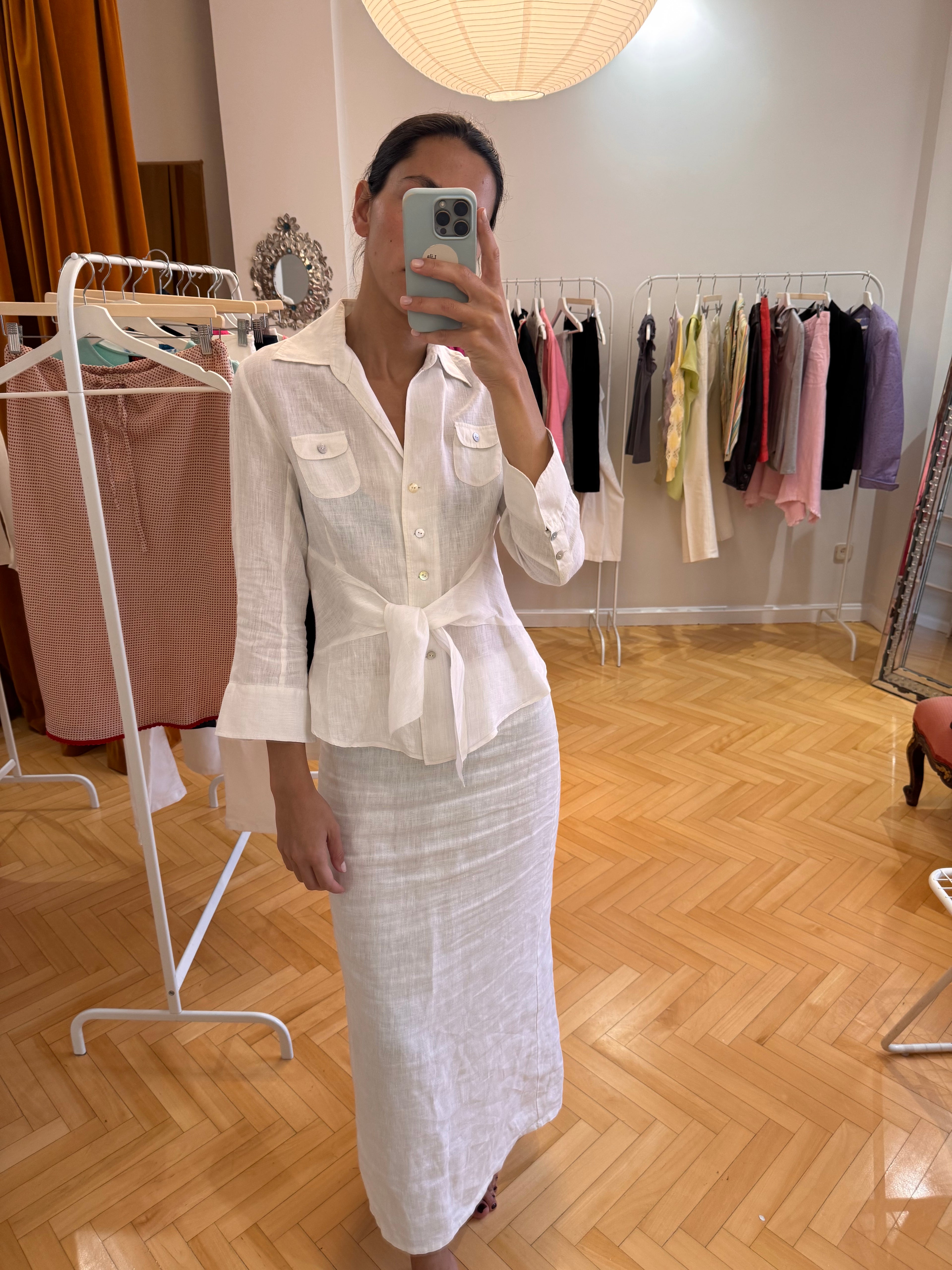 Linen blouse with center tie