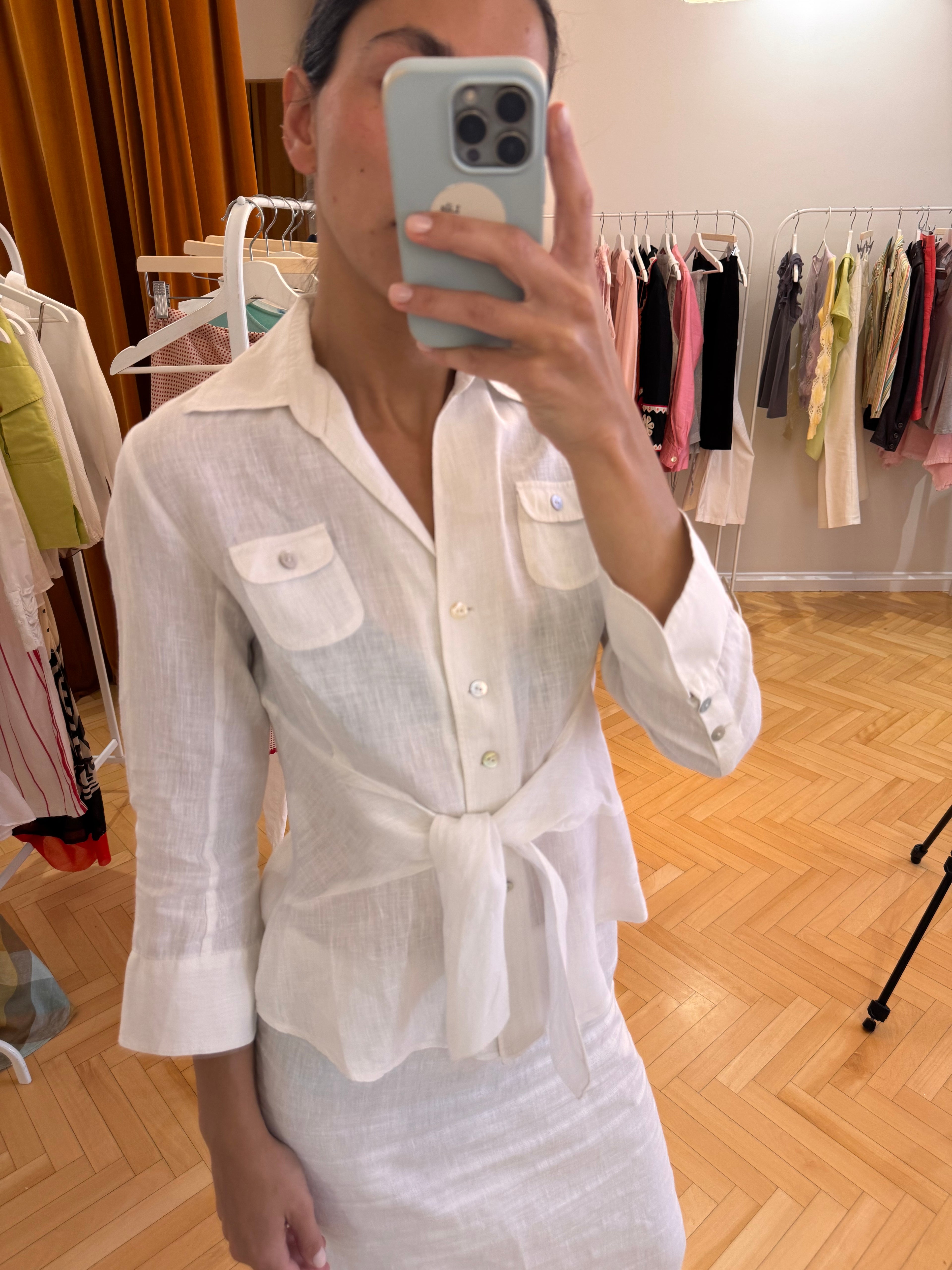 Linen blouse with center tie